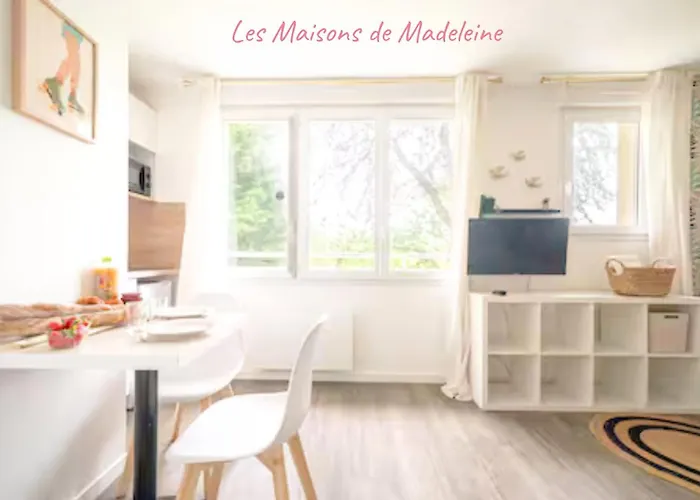 Suite le Studio Litchi baigné de lumières&proche des plages